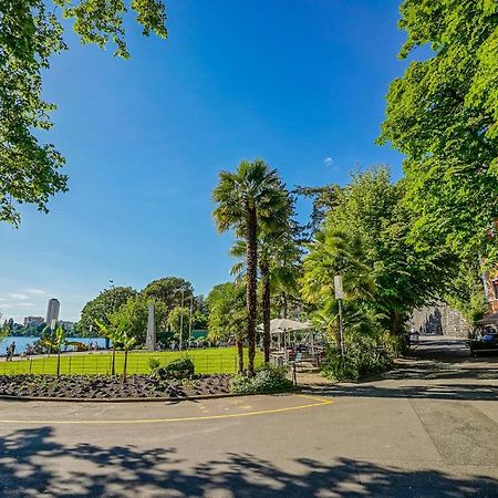 Soft Glam 1-Bedroom Appt - Lake & Mountain View Montreux Esterno foto